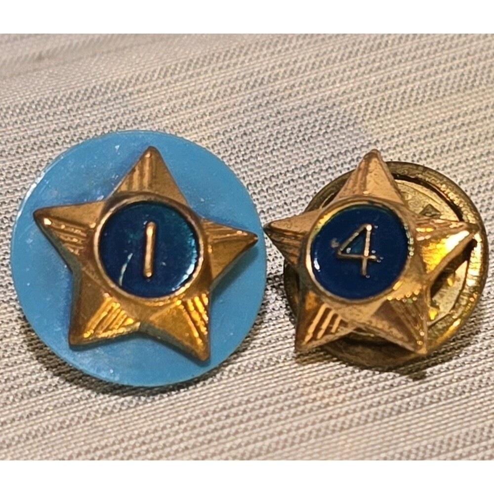 Vtg Boy Scouts Cub Scouts 1 and 4 Yr Service Blue Enamel Star Pin Blue Back Lot